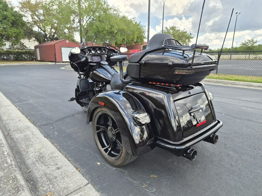 FLHTCUTGSE 2021 CVO Tri Glide