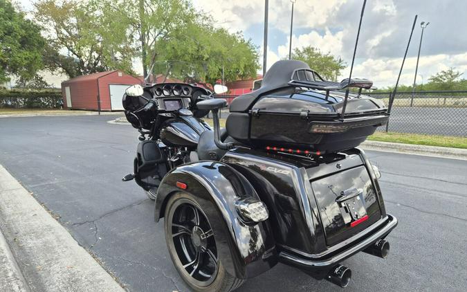 FLHTCUTGSE 2021 CVO Tri Glide