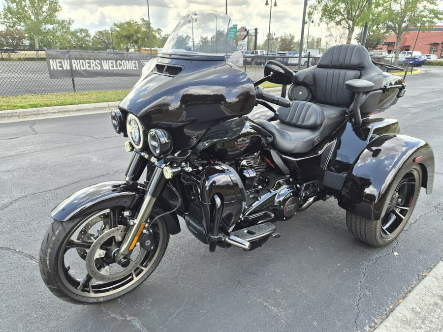 FLHTCUTGSE 2021 CVO Tri Glide