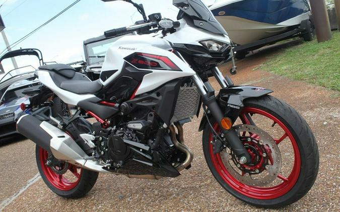 2026 Kawasaki Z500 SE ABS