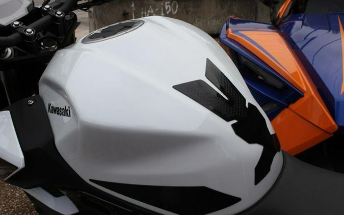 2026 Kawasaki Z500 SE ABS