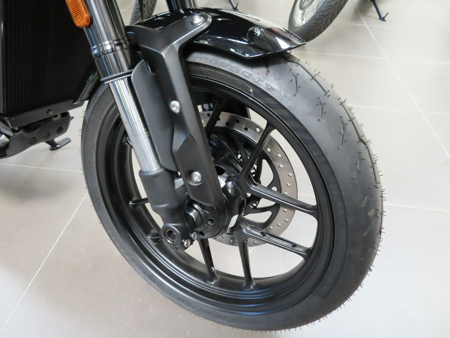 2026 Triumph THRUXTON 400