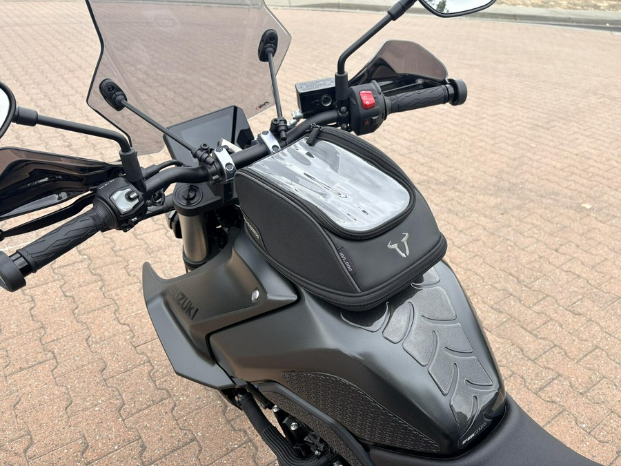 GSX800RQM4 2024 GSX-8S
