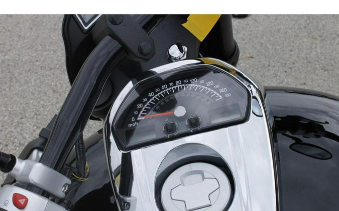 2025 Suzuki Boulevard M109R