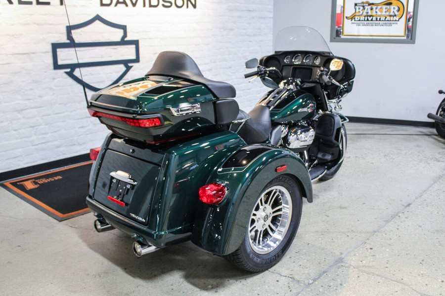 2024 Harley-Davidson Tri Glide Ultra Trike FLHTCUTG