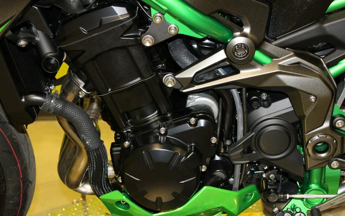 2024 Kawasaki Z900 SE ABS / ZR900MRFNL