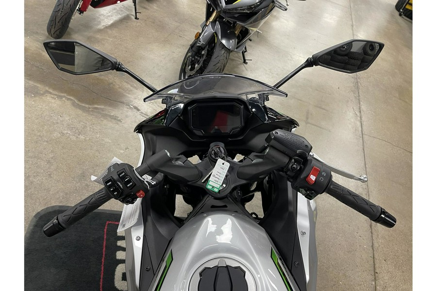 2024 Kawasaki Ninja 7 Hybrid ABS