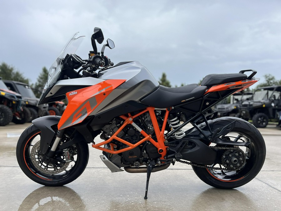 2016 KTM Super Duke 1290 GT