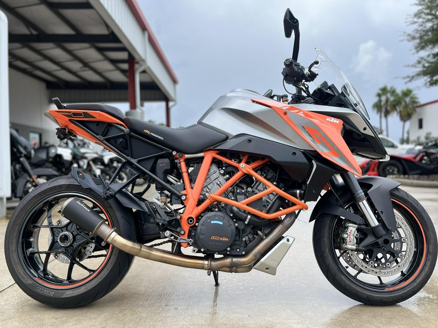 2016 KTM Super Duke 1290 GT
