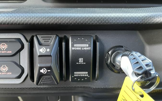 2026 Can-Am Defender MAX Limited HD11 With Accessories!!