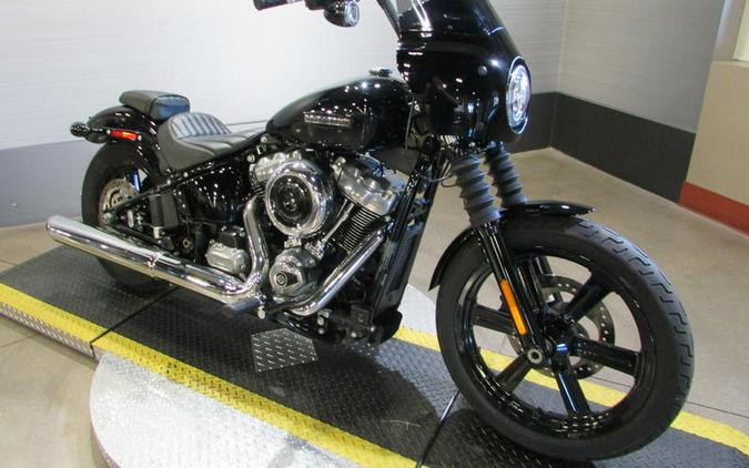 2025 Harley-Davidson® FXBB - Street Bob®