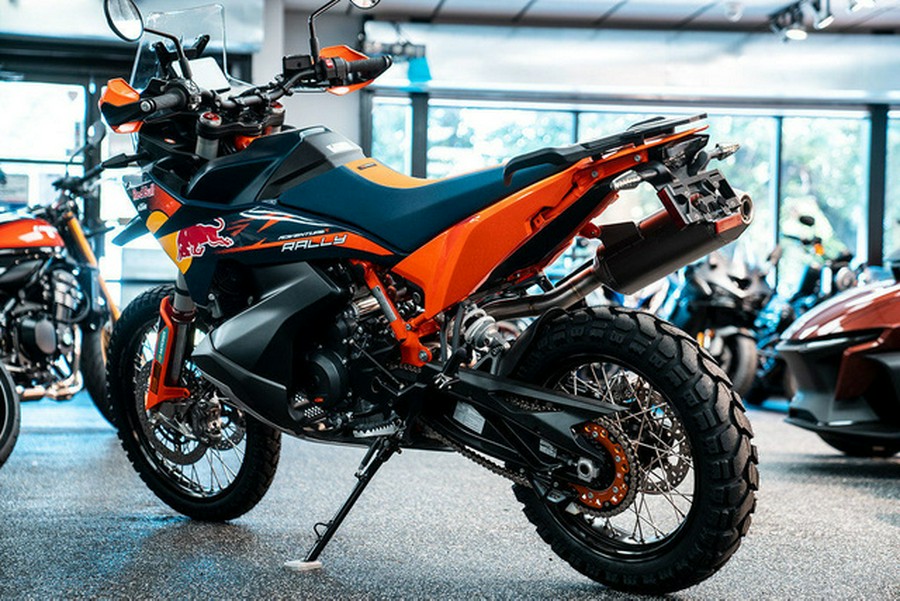 2027 KTM Adventure 890 R Rally
