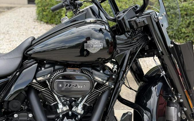 2024 Harley-Davidson Road King Special Vivid Black