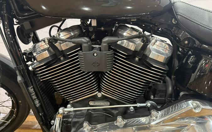 2025 Harley-Davidson® Street Bob® FXBB 0472882 Iron Horse Metallic w/Cast Wheels