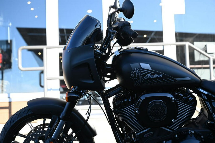 2025 Indian Motorcycle® Sport Chief RT Black Smoke