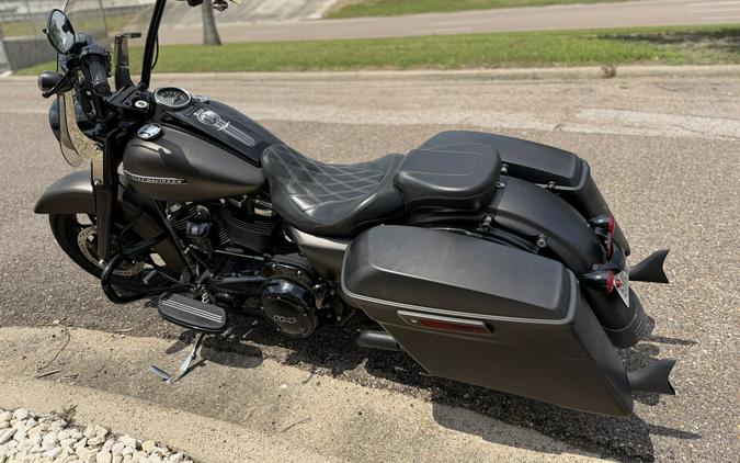 2020 Harley-Davidson Road King Special RVR RCK GRY DNM