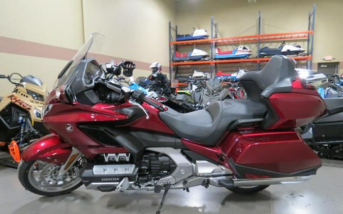 2018 Honda® Gold Wing Tour Candy Ardent Red