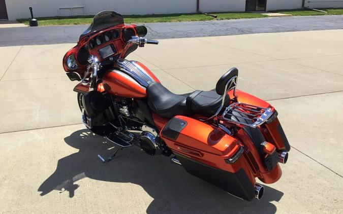 2018 FLHXSE CVO™ Street Glide®