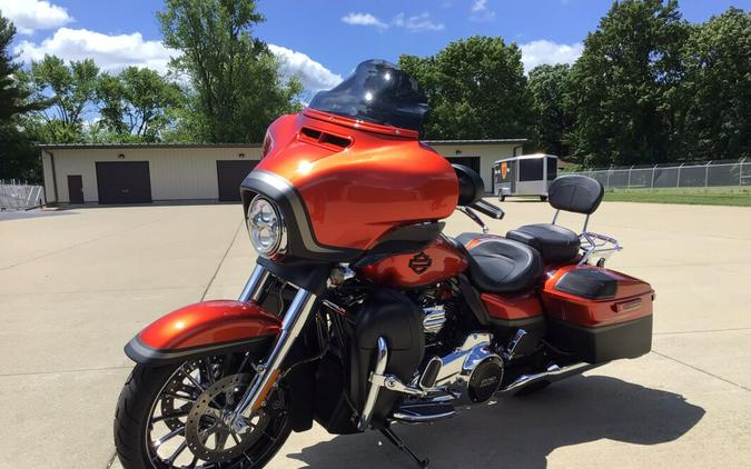 2018 FLHXSE CVO™ Street Glide®