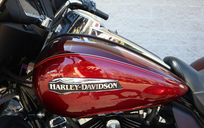 Used 2017 Harley-Davidson Tri Glide Ultra FLHTCUTG