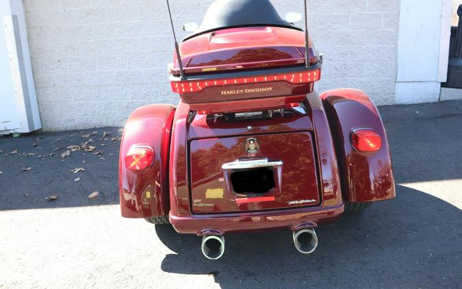 Used 2017 Harley-Davidson Tri Glide Ultra FLHTCUTG