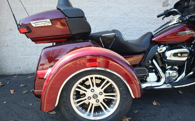 Used 2017 Harley-Davidson Tri Glide Ultra FLHTCUTG