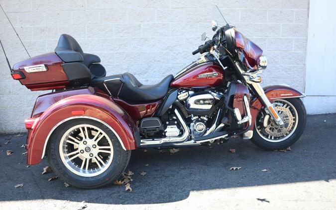 Used 2017 Harley-Davidson Tri Glide Ultra FLHTCUTG