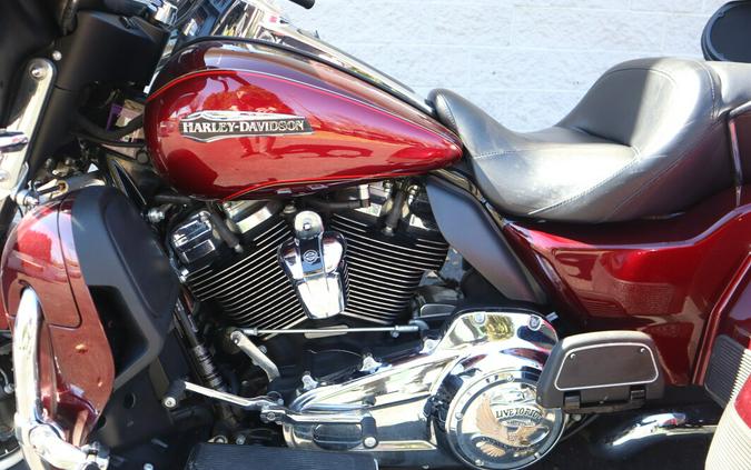 Used 2017 Harley-Davidson Tri Glide Ultra FLHTCUTG