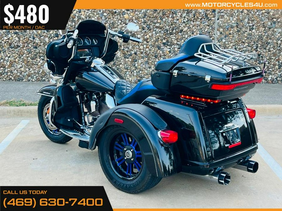 2014 Harley-Davidson Tri Glide Ultra Classic FLHTCUTG