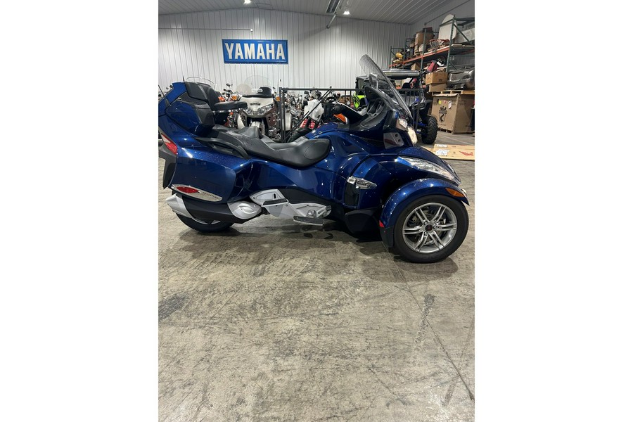 2011 Can-Am Spyder Roadster RT