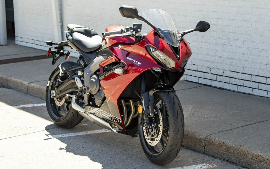 2025 Triumph Daytona 660 Carnival Red/Sapphire Black