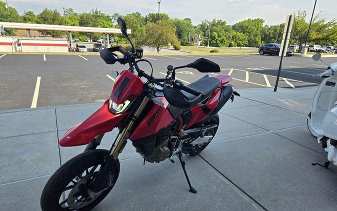 2024 Ducati Hypermotard 698 Mono Red