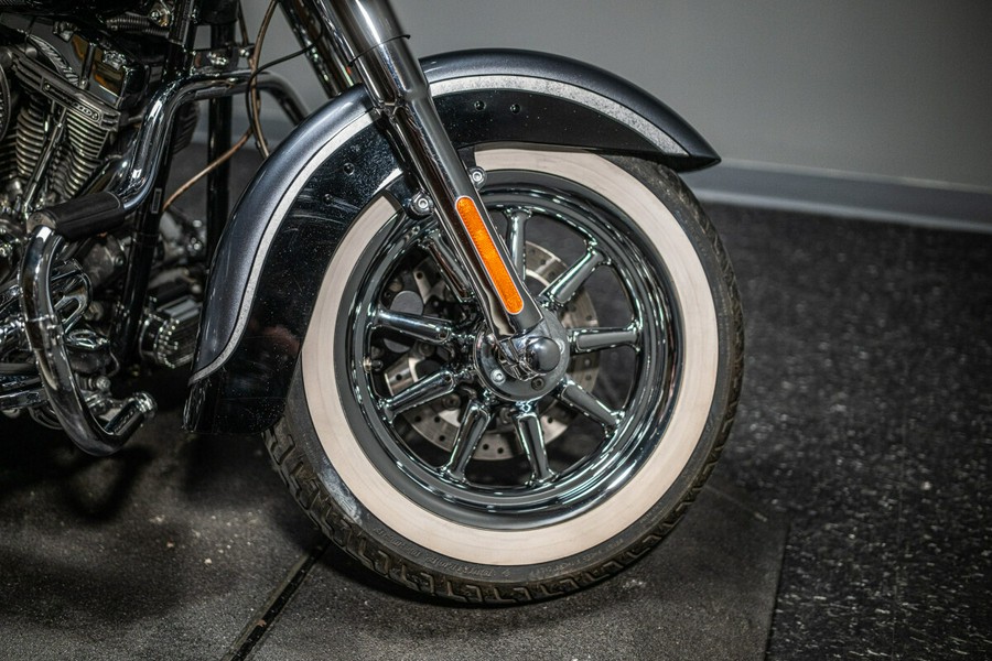 2015 CVO™ Softail® Deluxe (FLSTNSE)