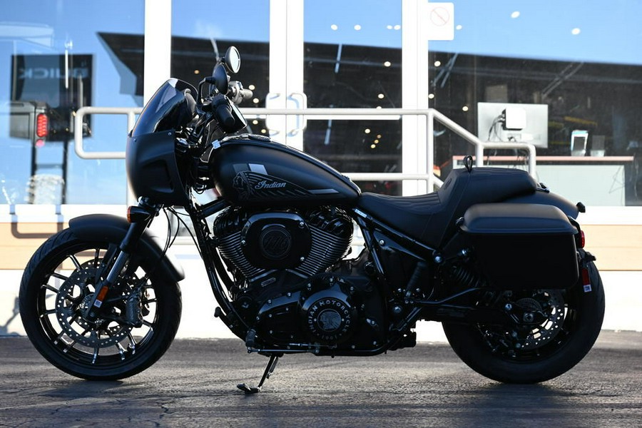 2025 Indian Motorcycle® Sport Chief RT Black Smoke