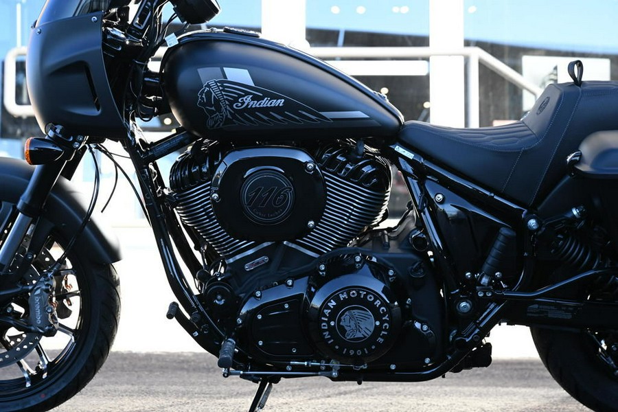 2025 Indian Motorcycle® Sport Chief RT Black Smoke