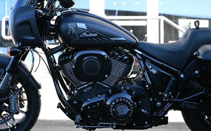 2025 Indian Motorcycle® Sport Chief RT Black Smoke