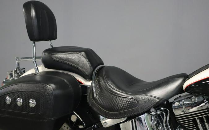 2011 Harley-Davidson Softail Deluxe Vivid Black / Birch White panels / Single Silver pinstripe