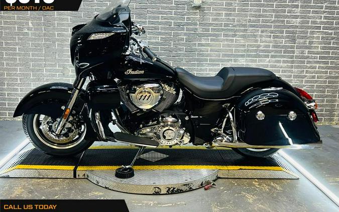 2017 Indian Roadster ROADMASTER (THUNDER BLACK)