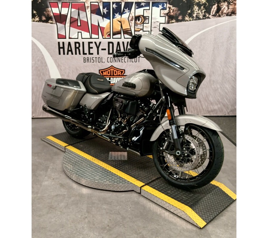 2023 FLHXSE CVO™ Street Glide