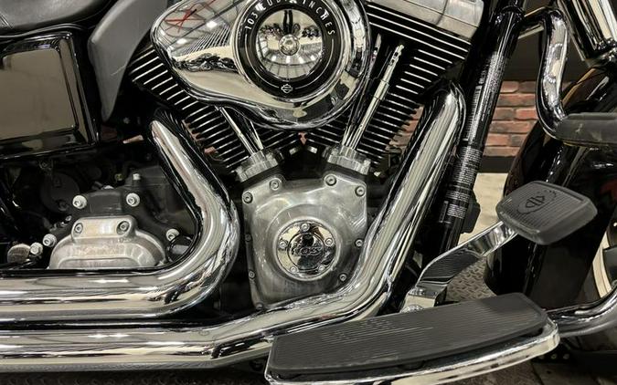 2012 Harley-Davidson® FLD - Dyna® Switchback™