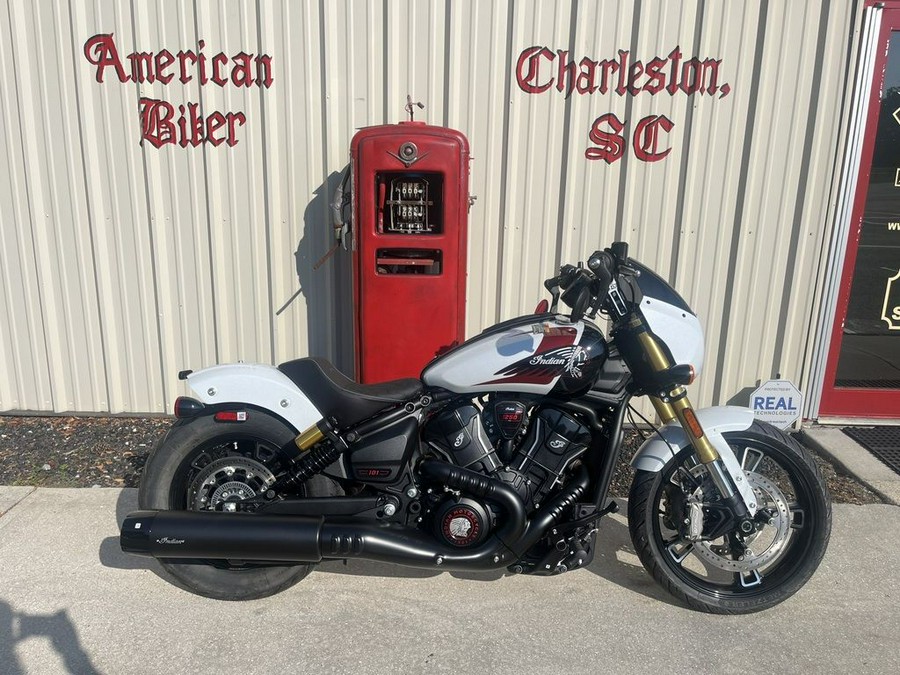 2025 Indian Motorcycle® 101 Scout® Ghost White Metallic with Graphics