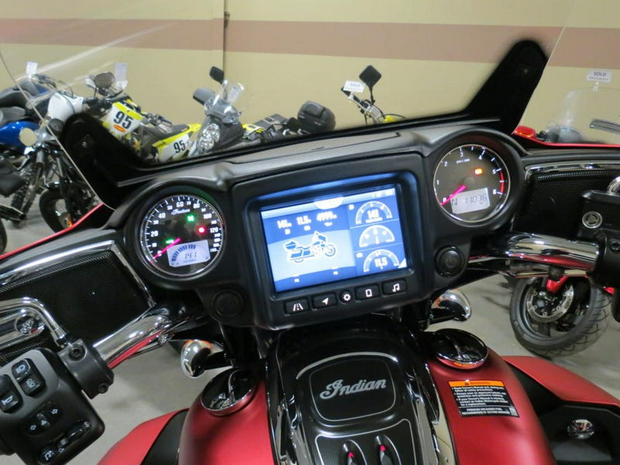 2020 Indian Motorcycle® Roadmaster® Dark Horse® Ruby Smoke