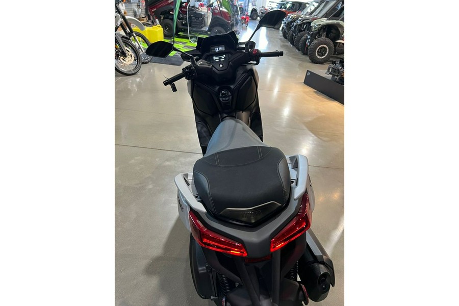 2024 Yamaha XMAX