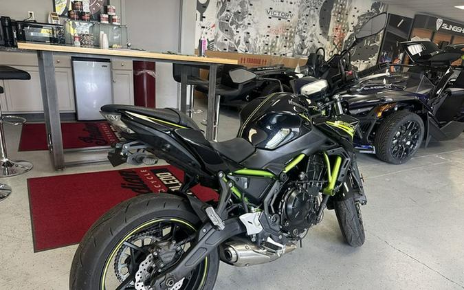 2020 Kawasaki Z650 ABS Metallic Black/Metallic Flat Spark Black