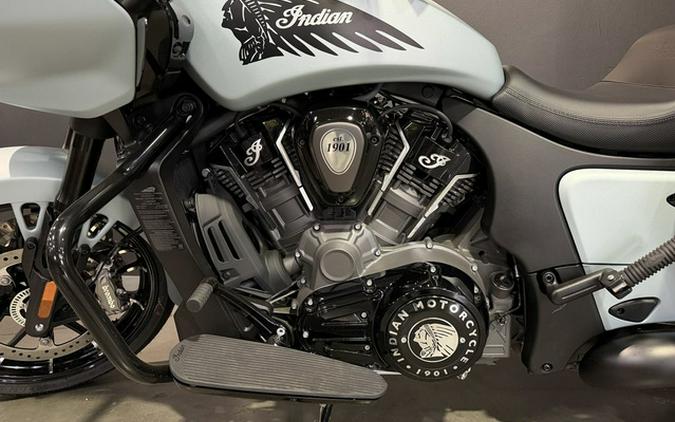 2025 Indian Challenger Dark Horse Frost Silver Smoke