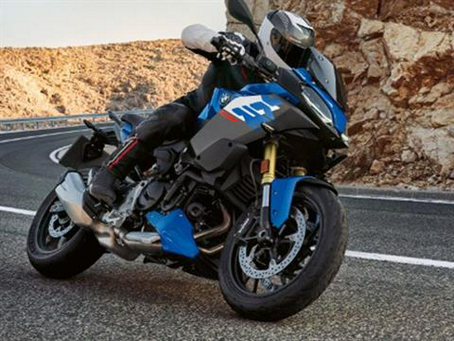 2024 BMW F 900 XR