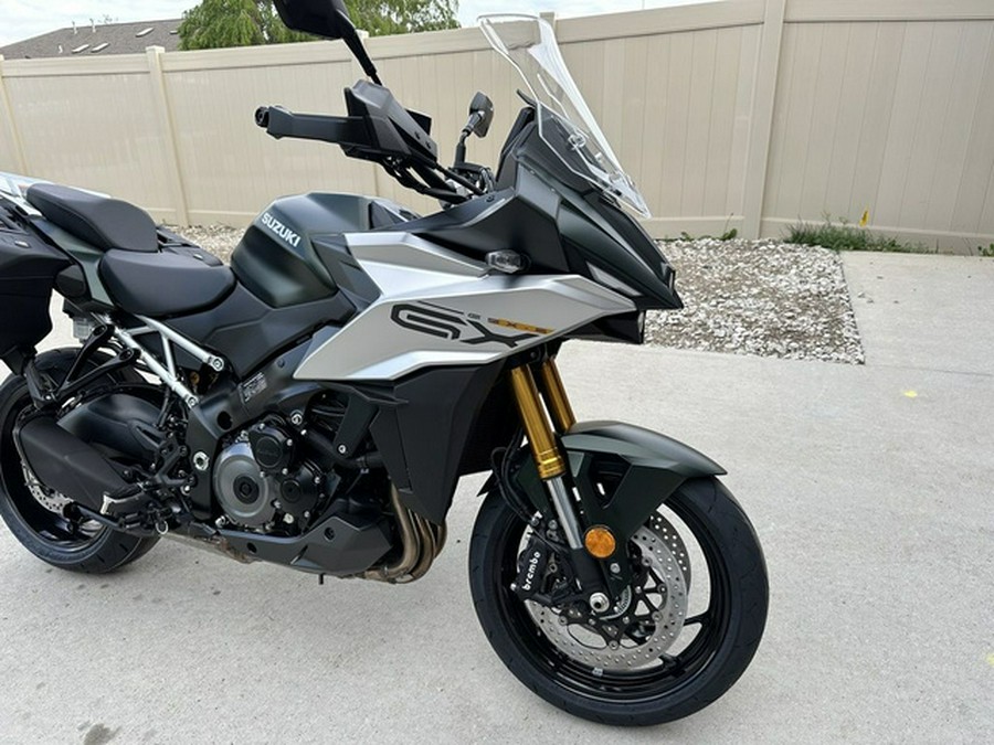 2024 Suzuki GSX-S 1000GX Plus