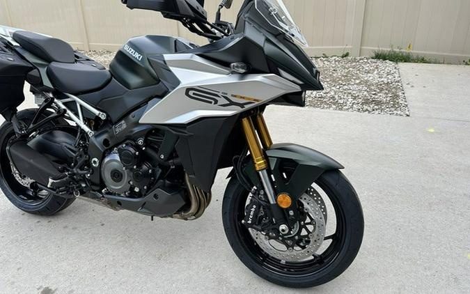 2024 Suzuki GSX-S 1000GX Plus