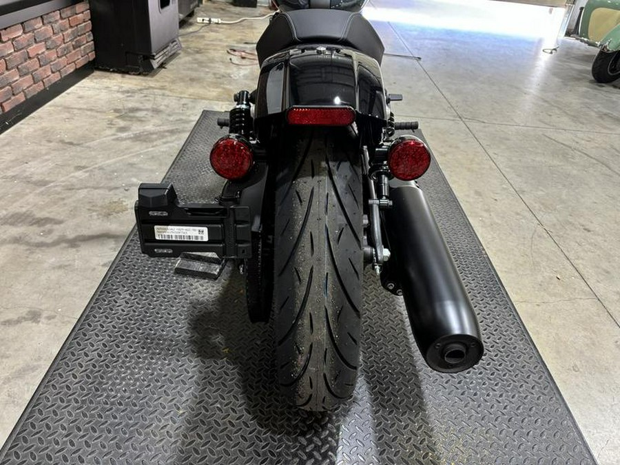 2025 Indian Motorcycle® Sport Scout® Sixty Limited Blue Dusk