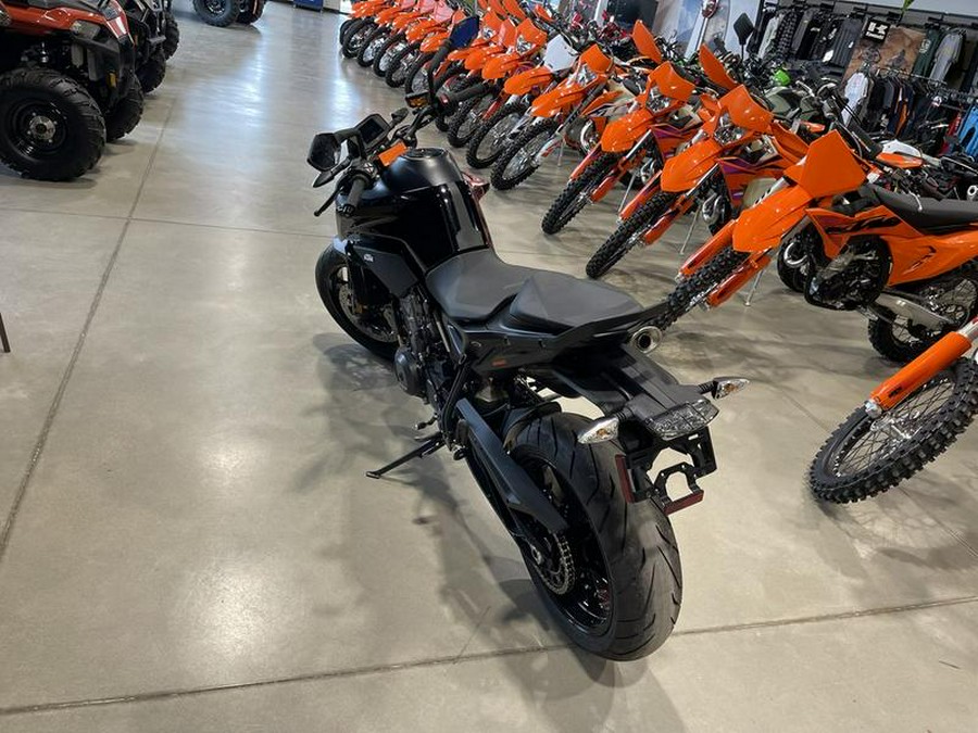 2022 KTM 890 Duke